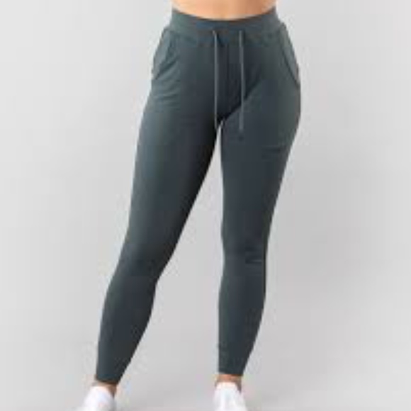 Alphalete premium V2 joggers urban chic - Picture 2 of 8